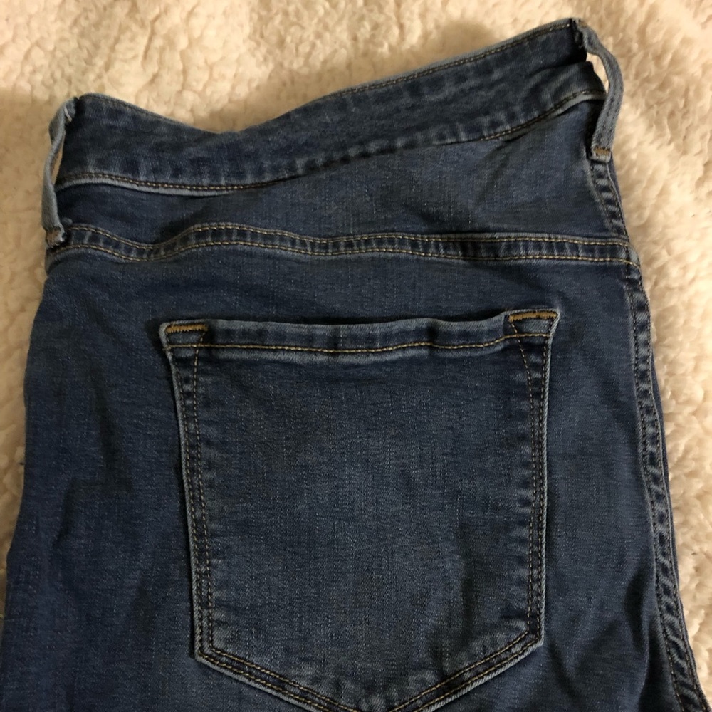 Old Navy Jeans - Picture 3 of 3